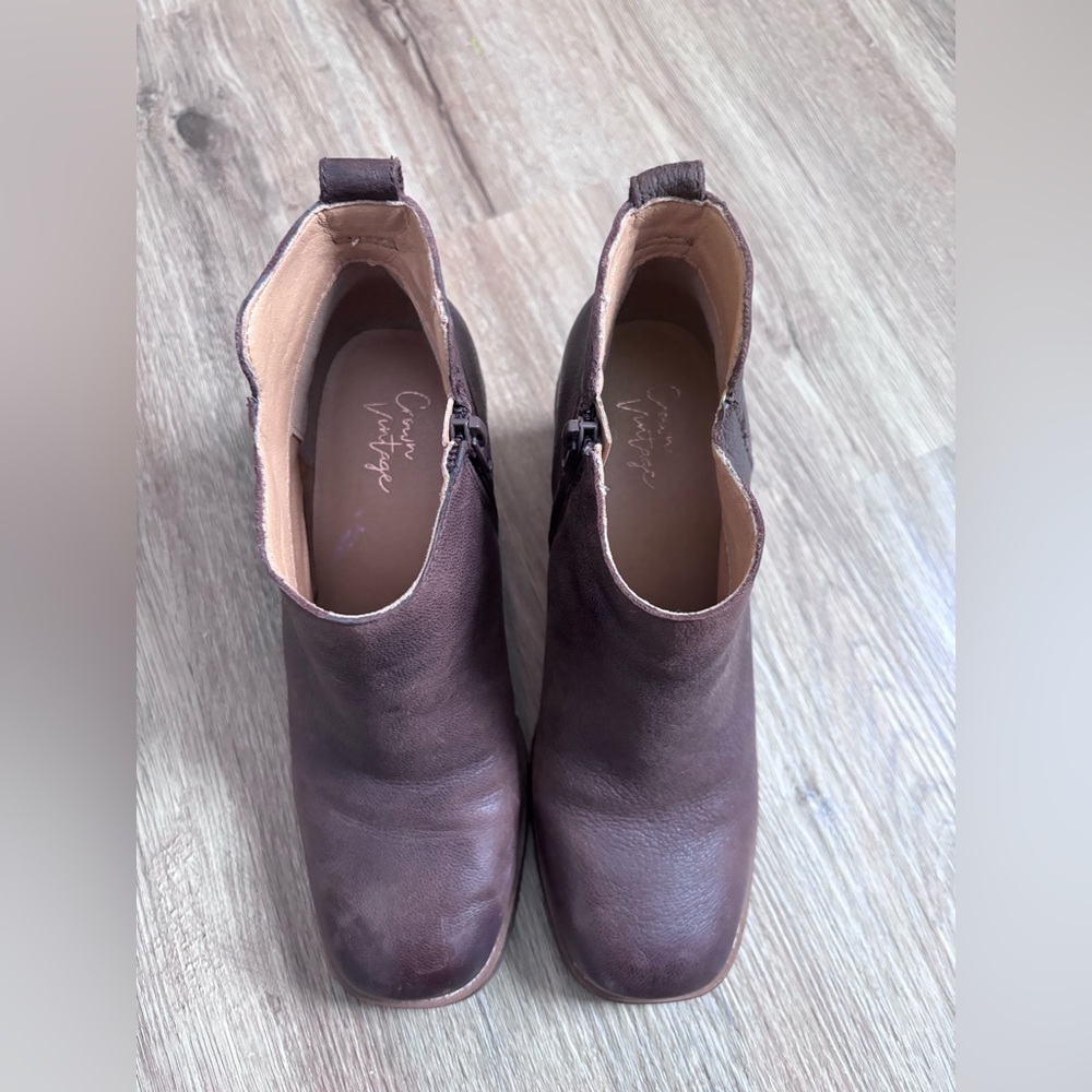 Brown booties - Picture 2 of 5